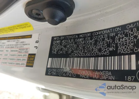 2014 Toyota Prius Two z USA, uszkodzony, nr VIN JTDKN3DU6E0376945